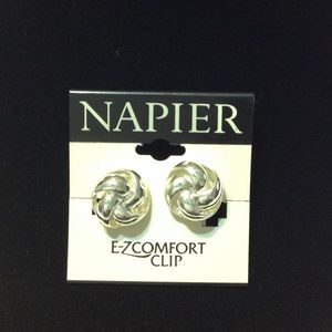 2 pair of earrings